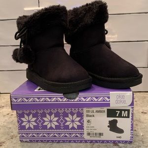 Black toddler boots